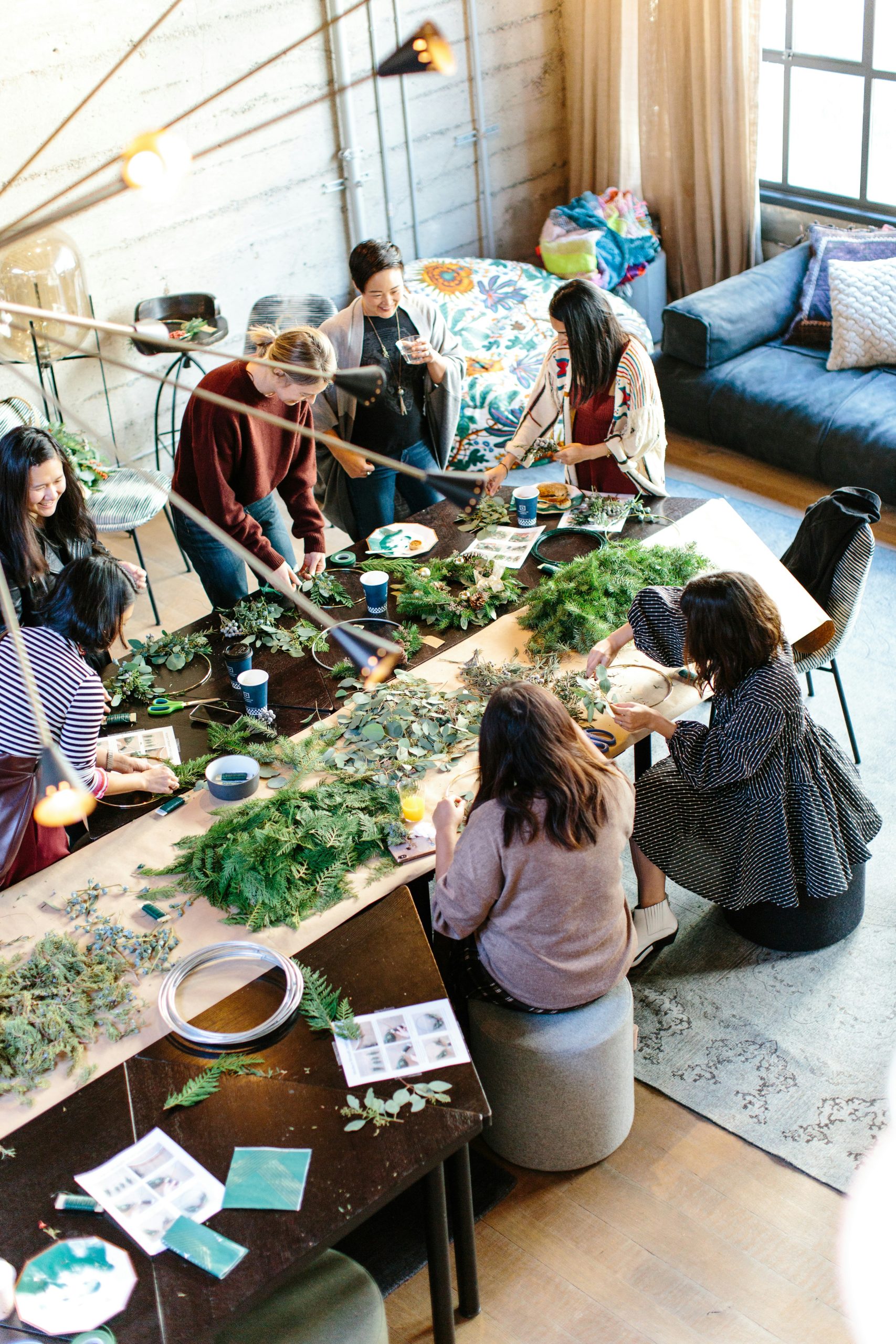 Ateliers biodiversité et écologie animés par Célia Carbo pour Yakaloo, axés sur la transition écologique